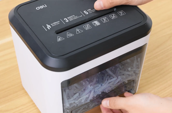 Penghancur kertas Deli ET002 01