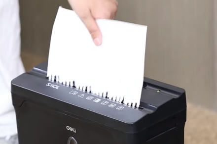 Penghancur kertas Deli ET015